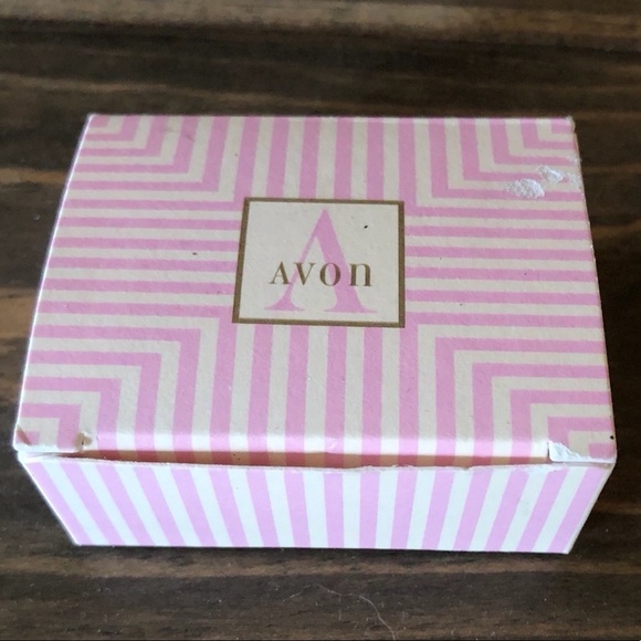 Avon small Breast Cancer ribbon pin Better Breast Care brooch - Picture 3 of 4